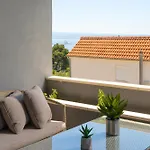 Lux On Kasuni In Appartement Split
