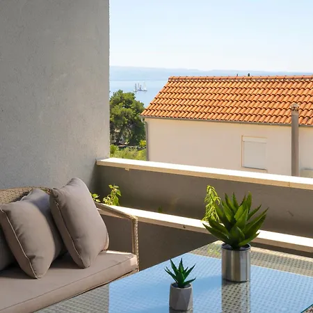 Lux On Kasuni In Apartament Split
