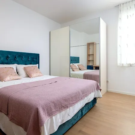 Lux On Kasuni In Apartament Split