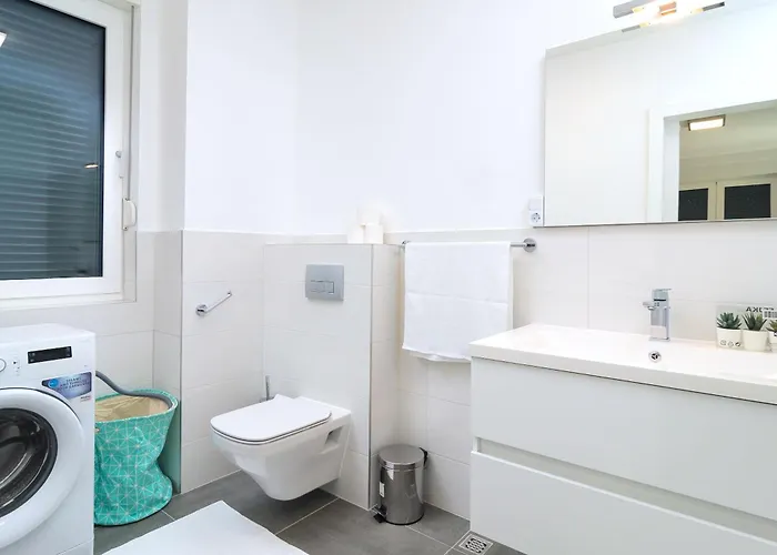Apartman Lux On Kasuni In Split