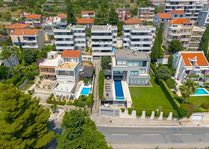 Apartman Lux On Kasuni In Split