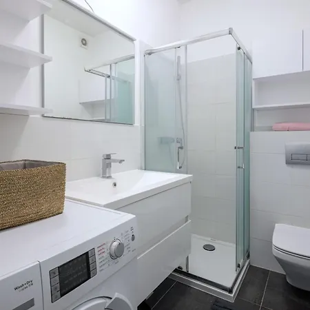 Lux On Kasuni In * سبليت