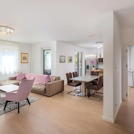 Lux On Kasuni In شقة